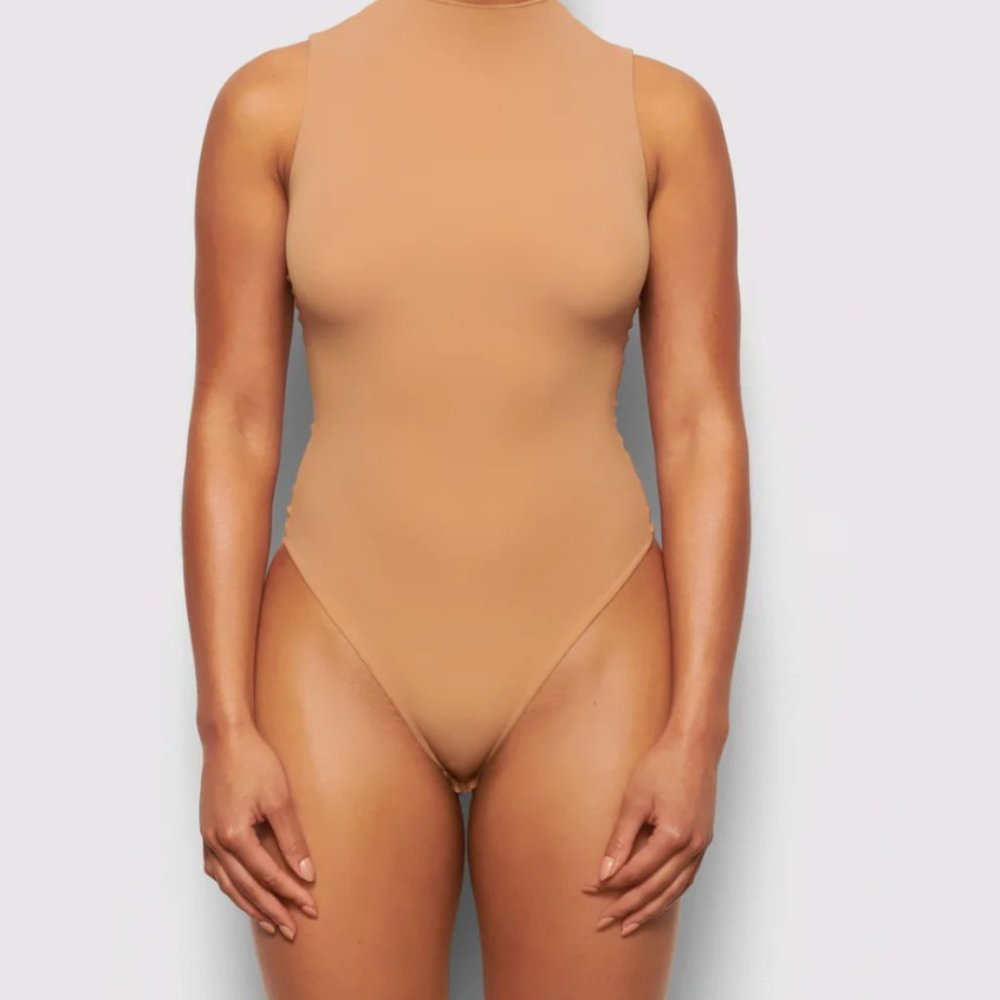 SKIMS Fits Everybody Sleeveless Mock Neck Bodysuit NWOT